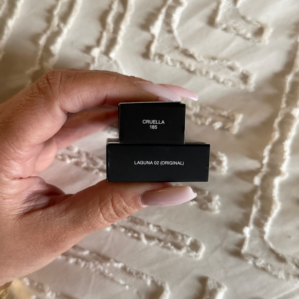 Large Beauty and Skincare full size and sample Lot - Picture 11 of 15